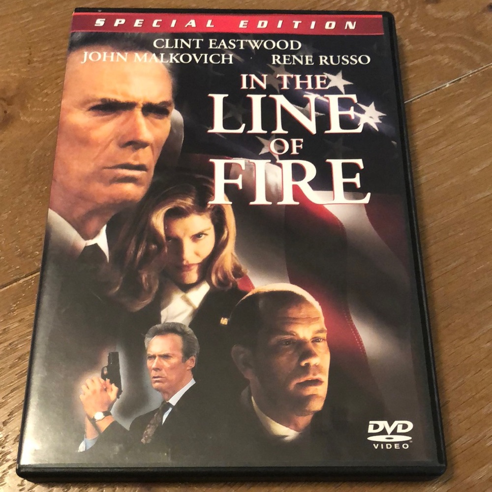 🚓IN THE LINE OF FIRE DVD